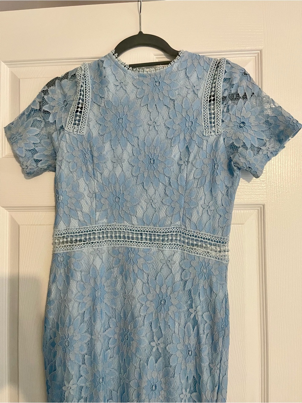 PrettyLittleThing Sky Blue Floral Lace Midi Dress